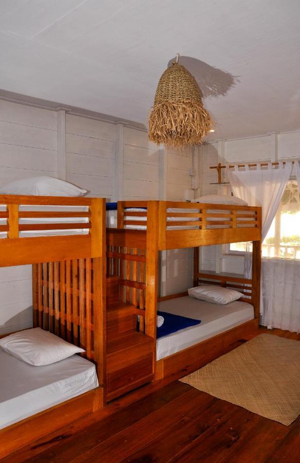 Crow'S Nest Hotell Tua Pejat Eksteriør bilde